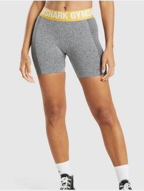 Gymshark Flex Shorts Yellow, Like New Meduim